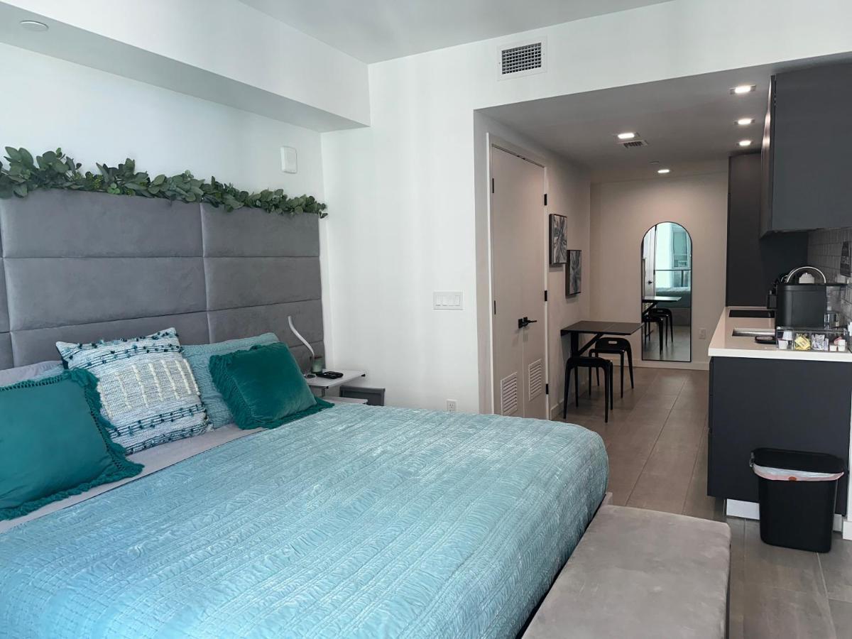 Comfortable Studio With King Bed And Queen Sofa-Bed Μαϊάμι Εξωτερικό φωτογραφία