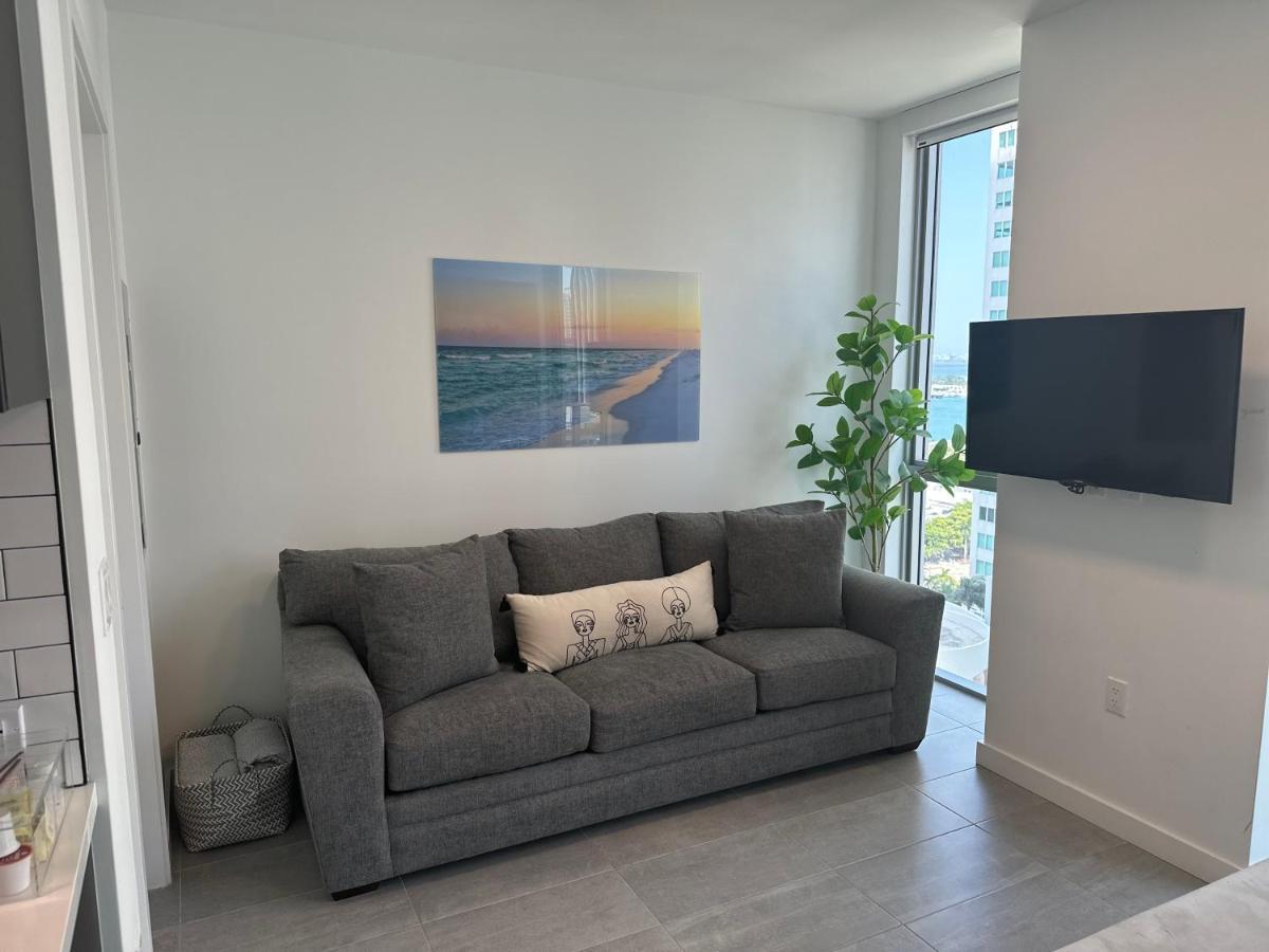 Comfortable Studio With King Bed And Queen Sofa-Bed Μαϊάμι Εξωτερικό φωτογραφία